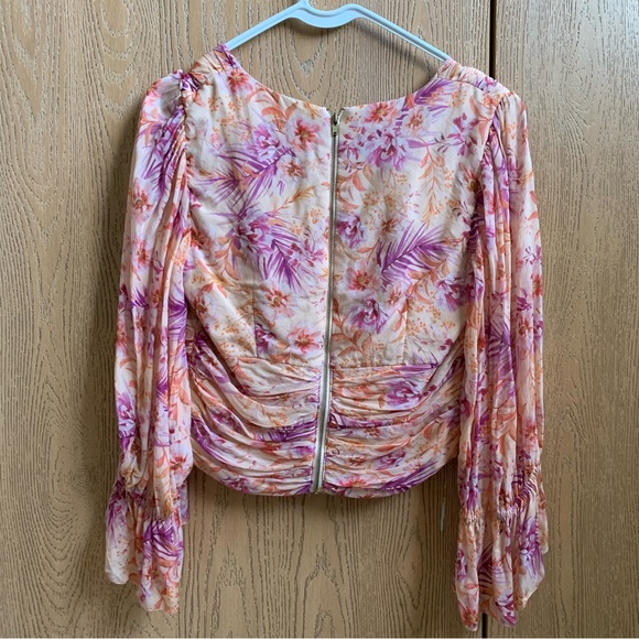 Tropical Floral Cropped Blouse with Ruffle Sleeves - Picture 3 of 6